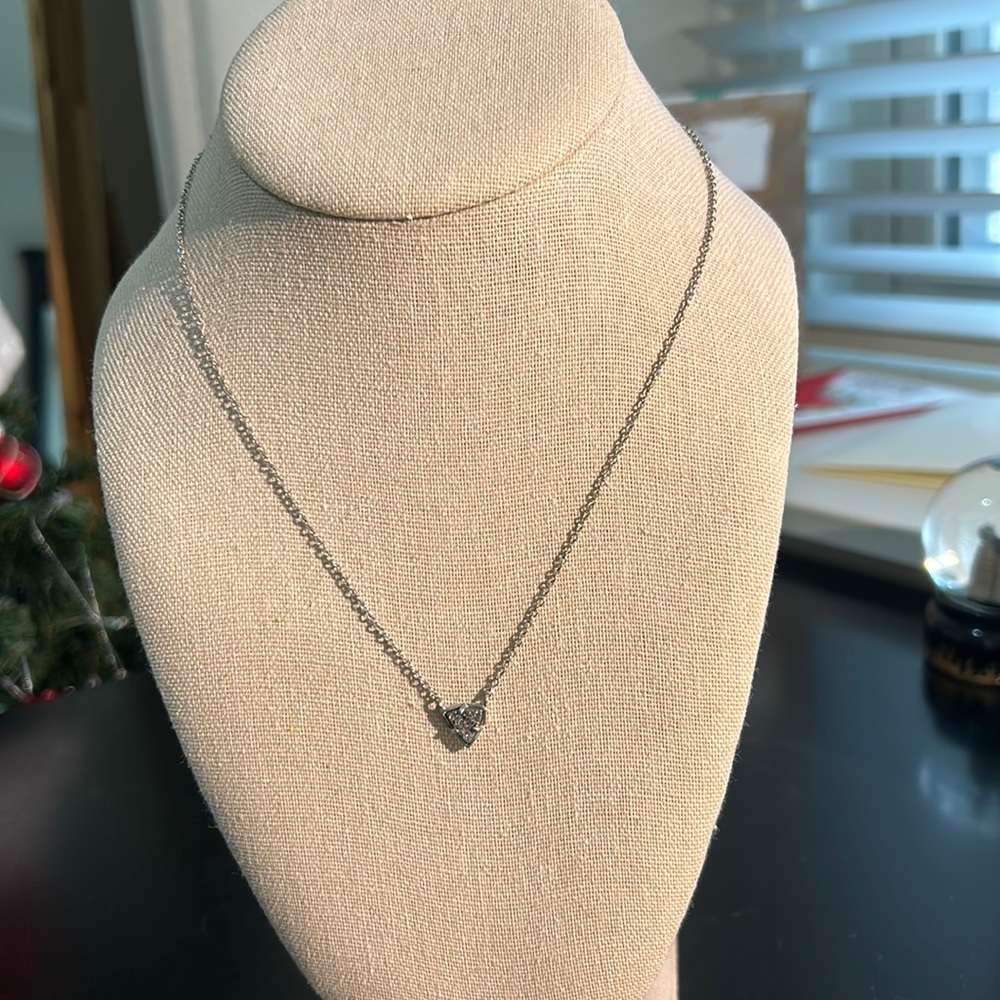 Kendra Scott Grey Perry Necklace